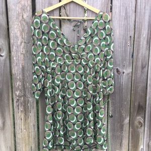 Kenneth Cole Green Patterned Swim Coverup Sz M EUC